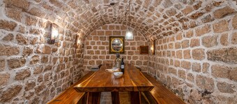 Villa Mirabilis, stunning superior villa, Dubrovnik Old Town