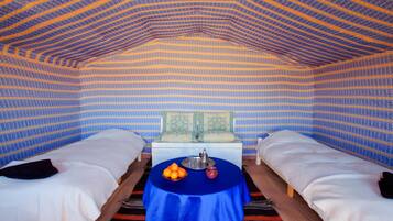 Coffres-forts dans les chambres, draps fournis