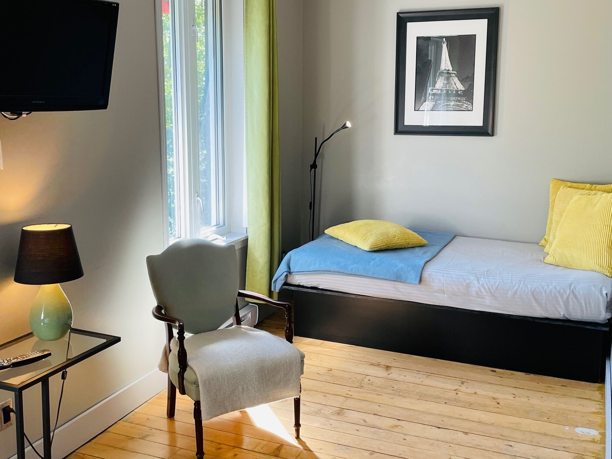 suite, lake view | free wifi, bed sheets