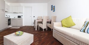 Apartment, 2 Bedrooms, City View | Living area | Flat-screen TV - Villa Ao Mar (Sal)