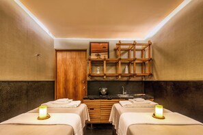 Behandlingsrom for par, badstue, boblebad og dampbad