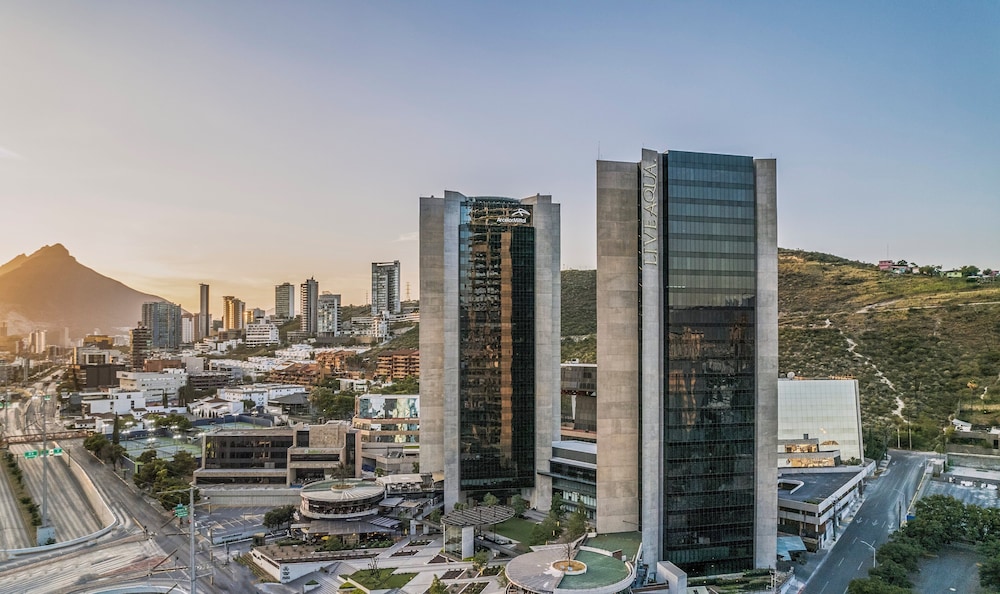 Live Aqua Monterrey by null