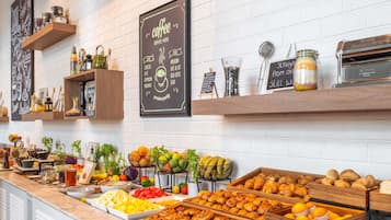 Breakfast, lunch, dinner served; international cuisine