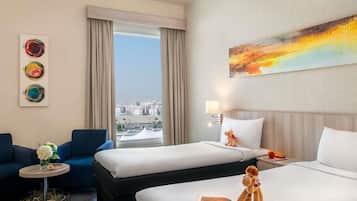 Standardzimmer, 2 Einzelbetten | Zimmersafe, Schreibtisch, laptopgeeigneter Arbeitsplatz