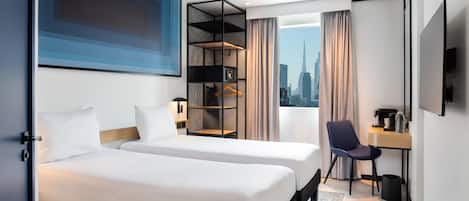 Premium Room, 2 Twin Beds, Accessible | Minibar, in-room safe, desk, laptop workspace