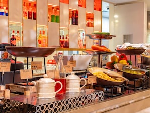 Päivittäinen buffetaamiainen maksusta