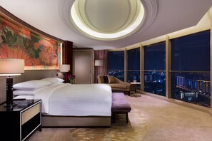 Room, 1 King Bed | Premium bedding, pillowtop beds, minibar, in-room safe - Changzhou Marriott Hotel (Changzhou)