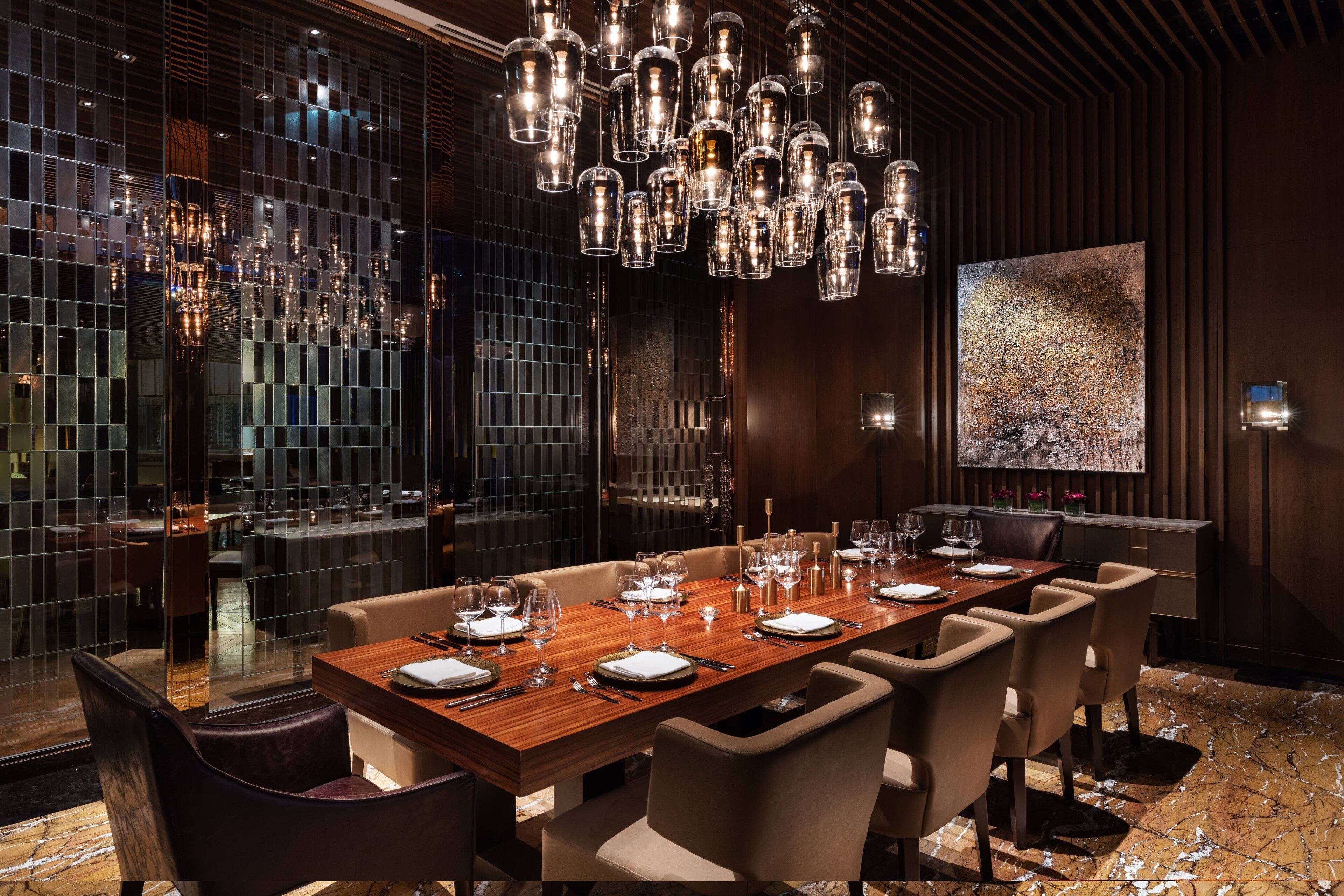 3 restaurants, breakfast, lunch, dinner served; international cuisine