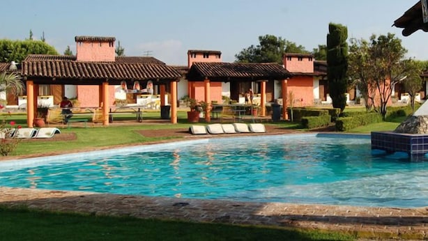 Outdoor pool - Hotel Rancho las Margaritas (Valle de Bravo)