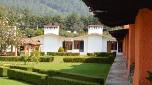 Hallway - Hotel Rancho las Margaritas (Valle de Bravo)