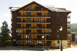 Front of property - RisoulSki Constellation (Risoul)