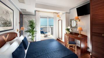 Deluxe Suite, Terrace, Sea View | In-room safe, soundproofing, free WiFi, bed sheets