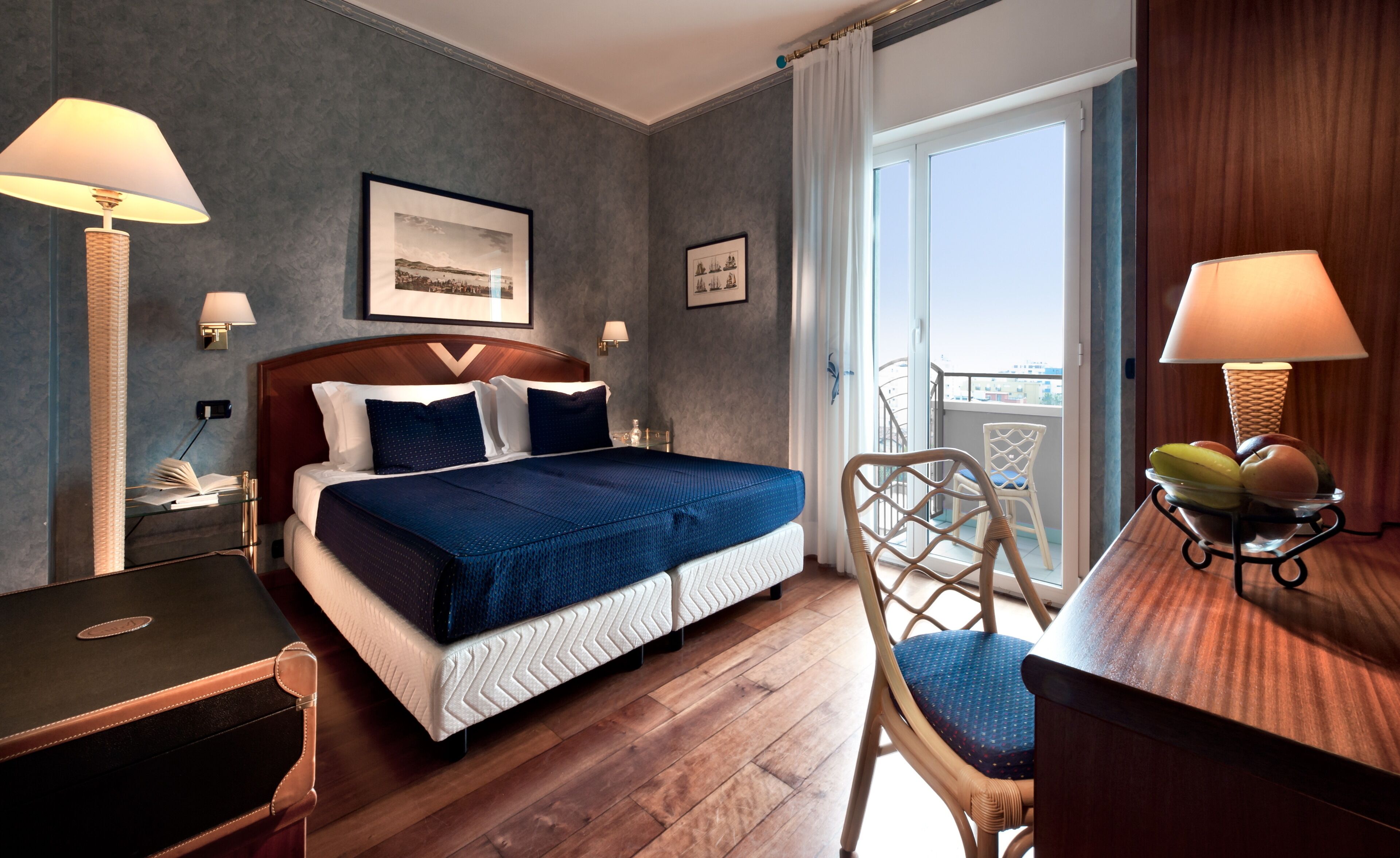 Superior Double or Twin Room, Partial Sea View