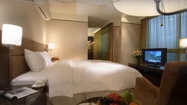 Double Room, Accessible, Private Bathroom (Mountain View) - Rhine Inn (Keelung)
