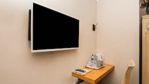 Superior Suite, 1 Double Bed | Television