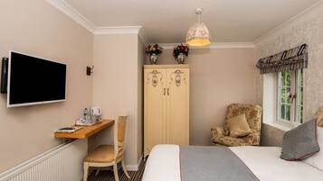 Superior Suite, 1 Double Bed | Free WiFi, bed sheets