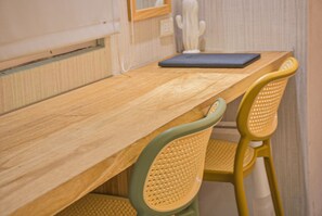 Comfort Quadruple Room, 2 Double Beds | Desk, blackout drapes, soundproofing, free WiFi - Ashare Hotel (Jiaoxi)