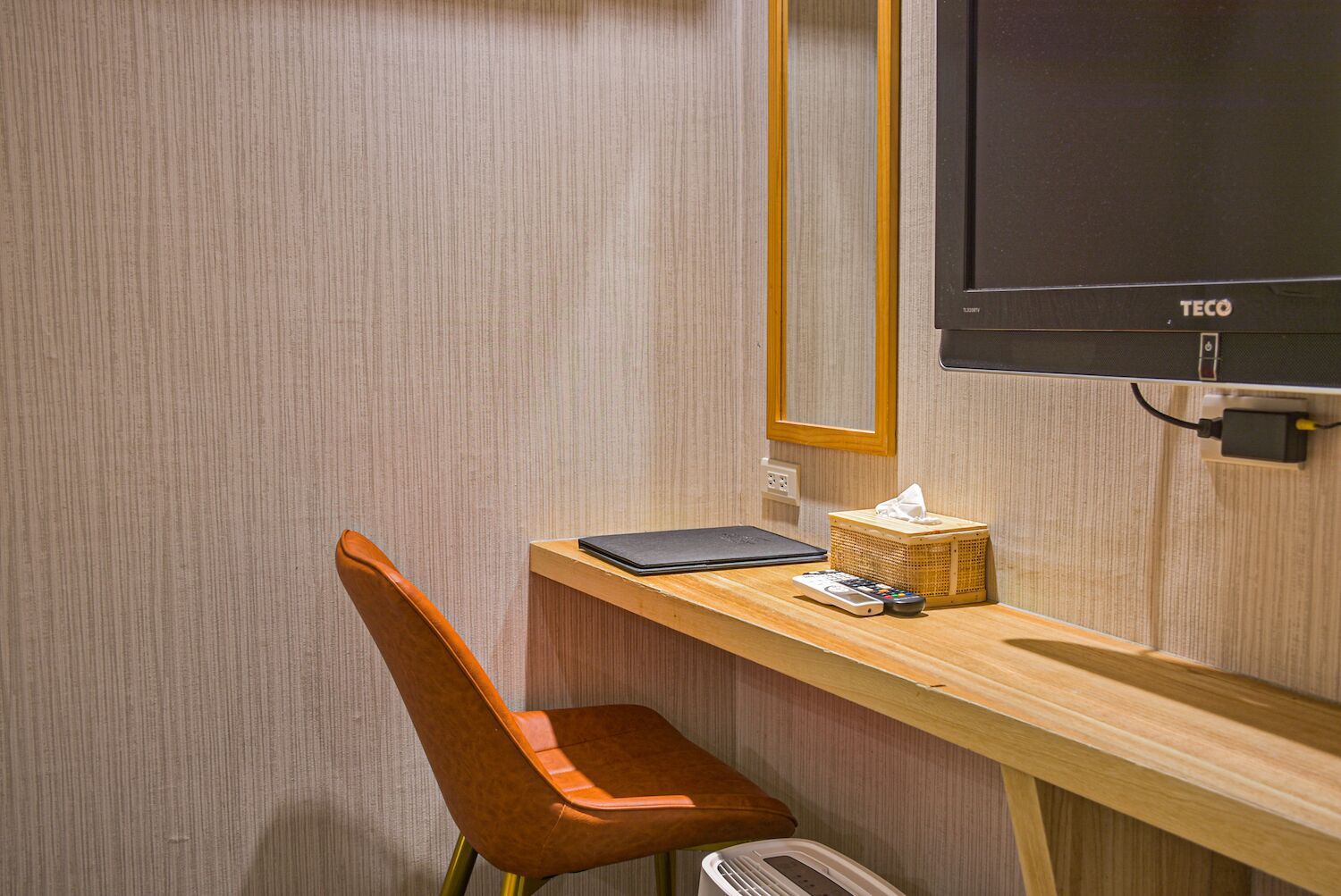 basic double room, 1 double bed | 1 bedroom, desk, blackout curtains, soundproofing