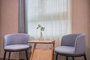 Family Quad | Desk, blackout drapes, soundproofing, free WiFi - Ashare Hotel (Jiaoxi)