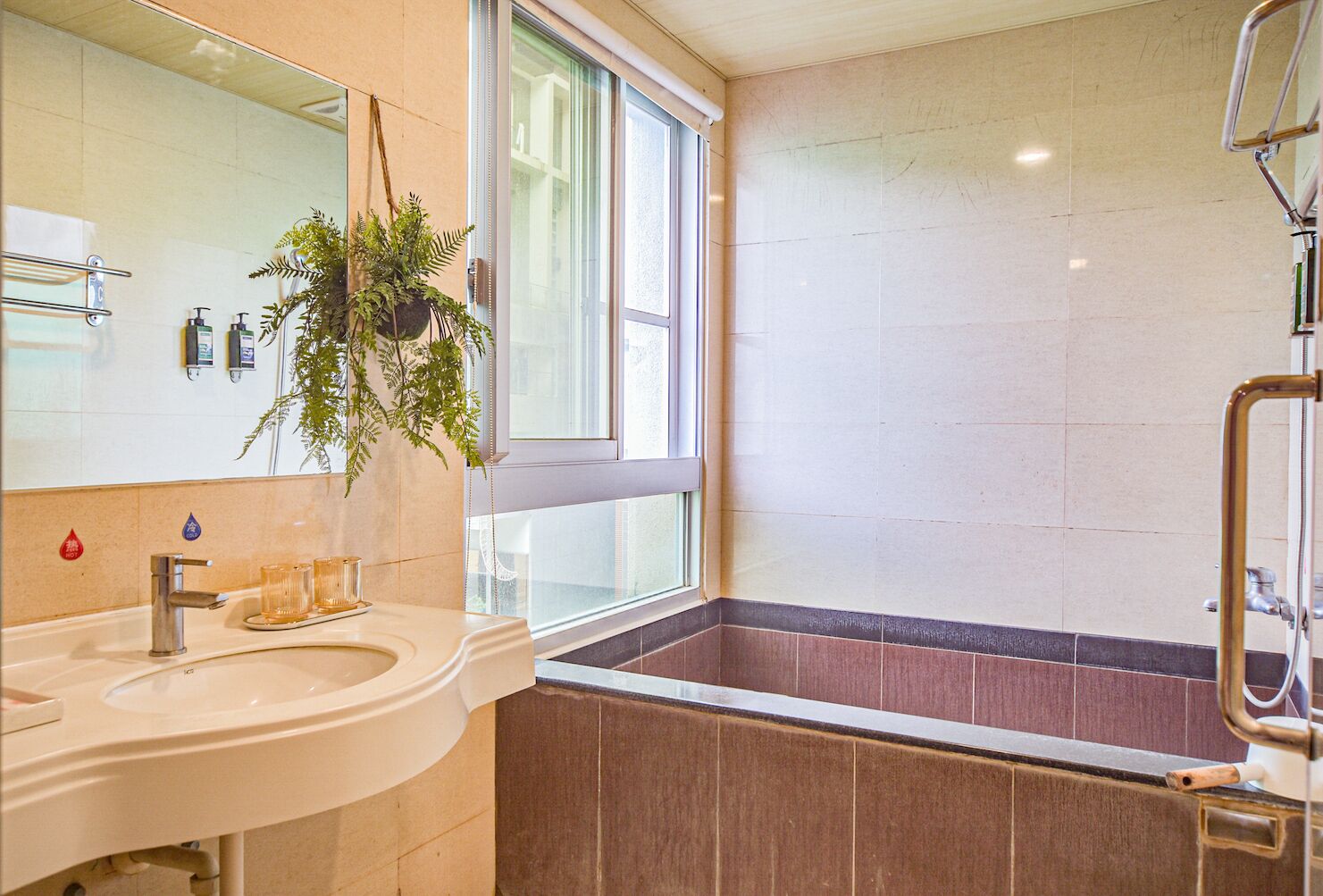 basic double room, 1 double bed | bathroom | separate bathtub and shower, spring water bathtub, rainfall showerhead