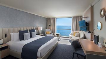 Ropa de cama de alta calidad, edredón, camas con pillow-top y minibar