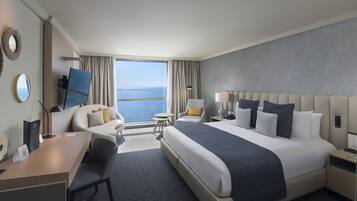 Roupas de cama premium, edredons de pluma, camas com colchões pillow-top