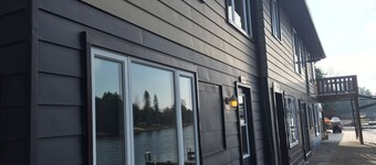 Sauble River Marina & Lodge Resort