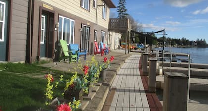 Sauble River Marina & Lodge Resort