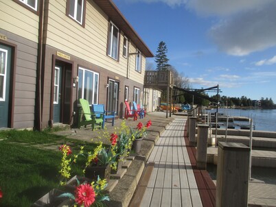 Sauble River Marina & Lodge Resort