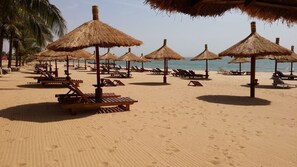 På stranden