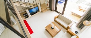 Villa (2-8PAX) | Living room | 55-inch LCD TV with cable channels, TV, video-game console - Sheng Tu Villa (Hengchun)