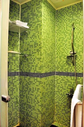 Free toiletries, hair dryer