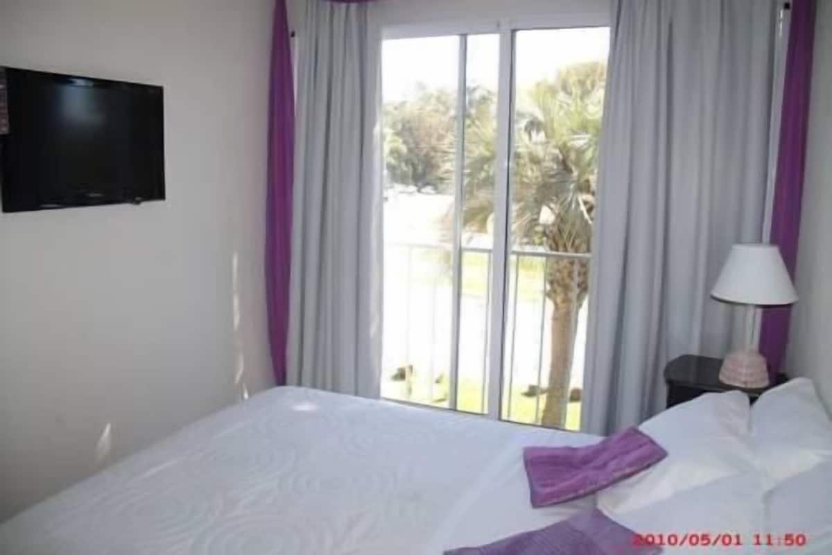 In-room safe, free cots/infant beds, rollaway beds, free WiFi