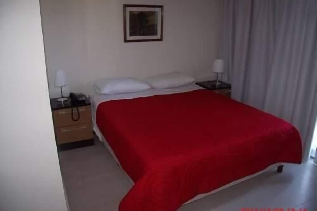 In-room safe, cribs (free), rollaway beds (surcharge), WiFi (free)