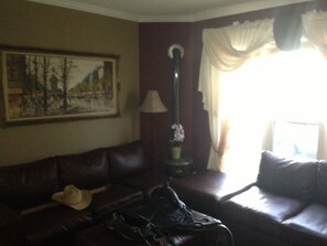 Interior - Home Sweet Hostel (Calgary)