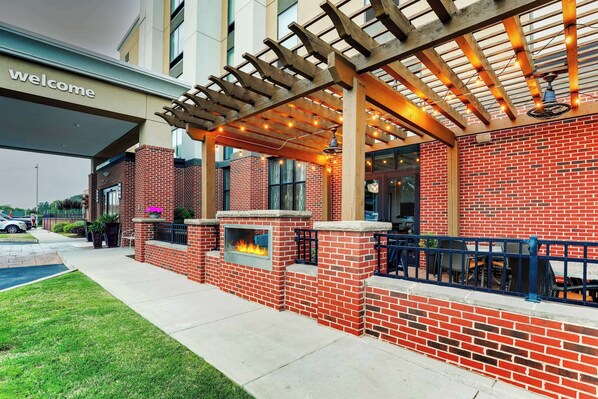 Terrace/patio - Hampton Inn & Suites Rome (Rome)