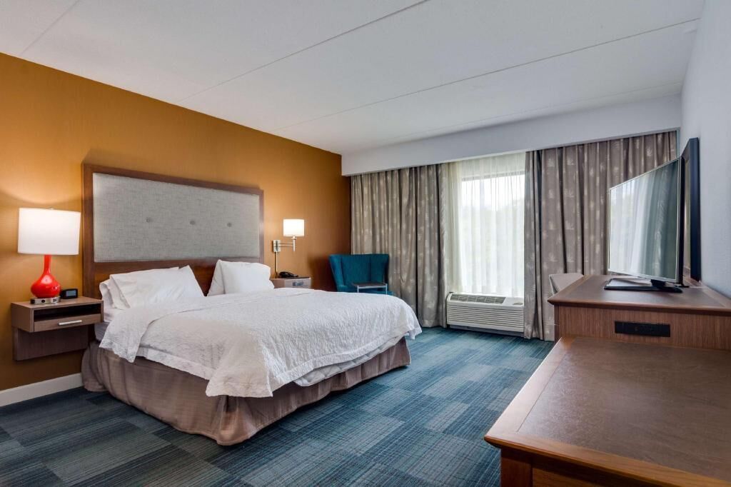 In-room safe, desk, iron/ironing board, free cots/infant beds