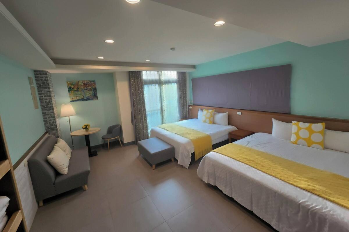 Family Quadruple Room | Room amenity
