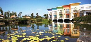Lake - River Forest Resort Hotel (Dongshan)
