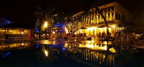 Front of property - evening/night - River Forest Resort Hotel (Dongshan)