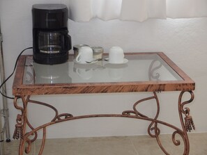 Habitación individual estándar | Café y/o cafetera