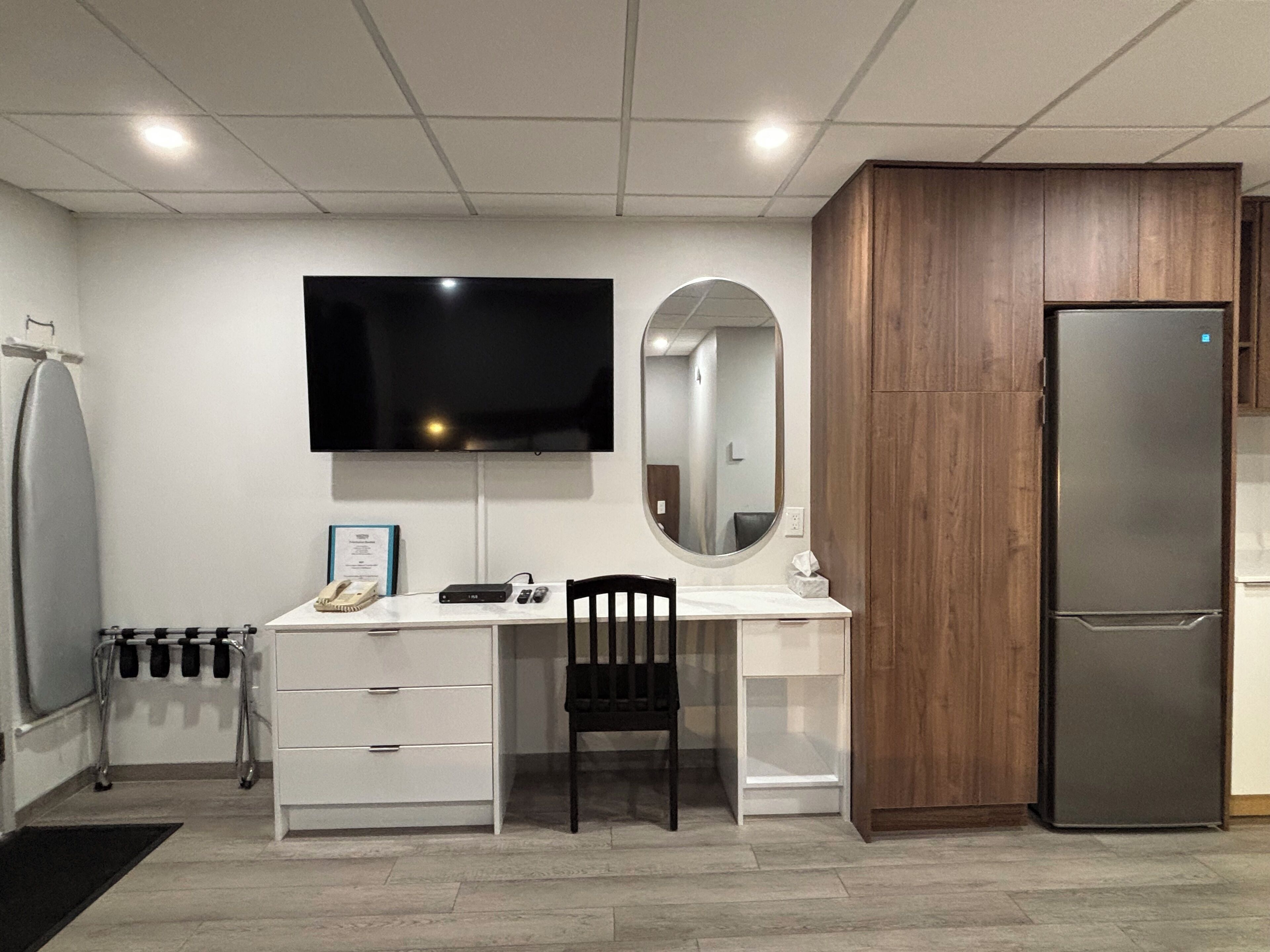 Deluxe Room, 1 Queen Bed, Kitchen | Memory foam beds, desk, blackout drapes, iron/ironing board