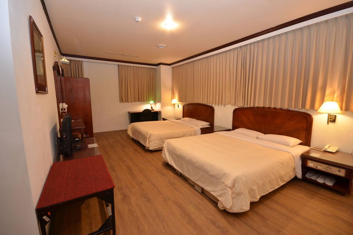 Habitación cuádruple familiar | Servicios de la habitación