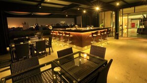 Lounge - Pasar Baru Square Hotel Bandung Powered by Archipelago (Bandung)