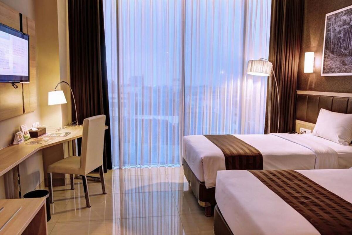In-room safe, desk, free WiFi, bed sheets