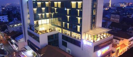 Front of property - evening/night