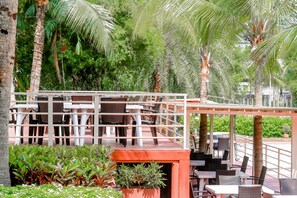 Breakfast, lunch served; local and international cuisine, pool views  - Royal Lee Resort & Spa (Sa Khu)
