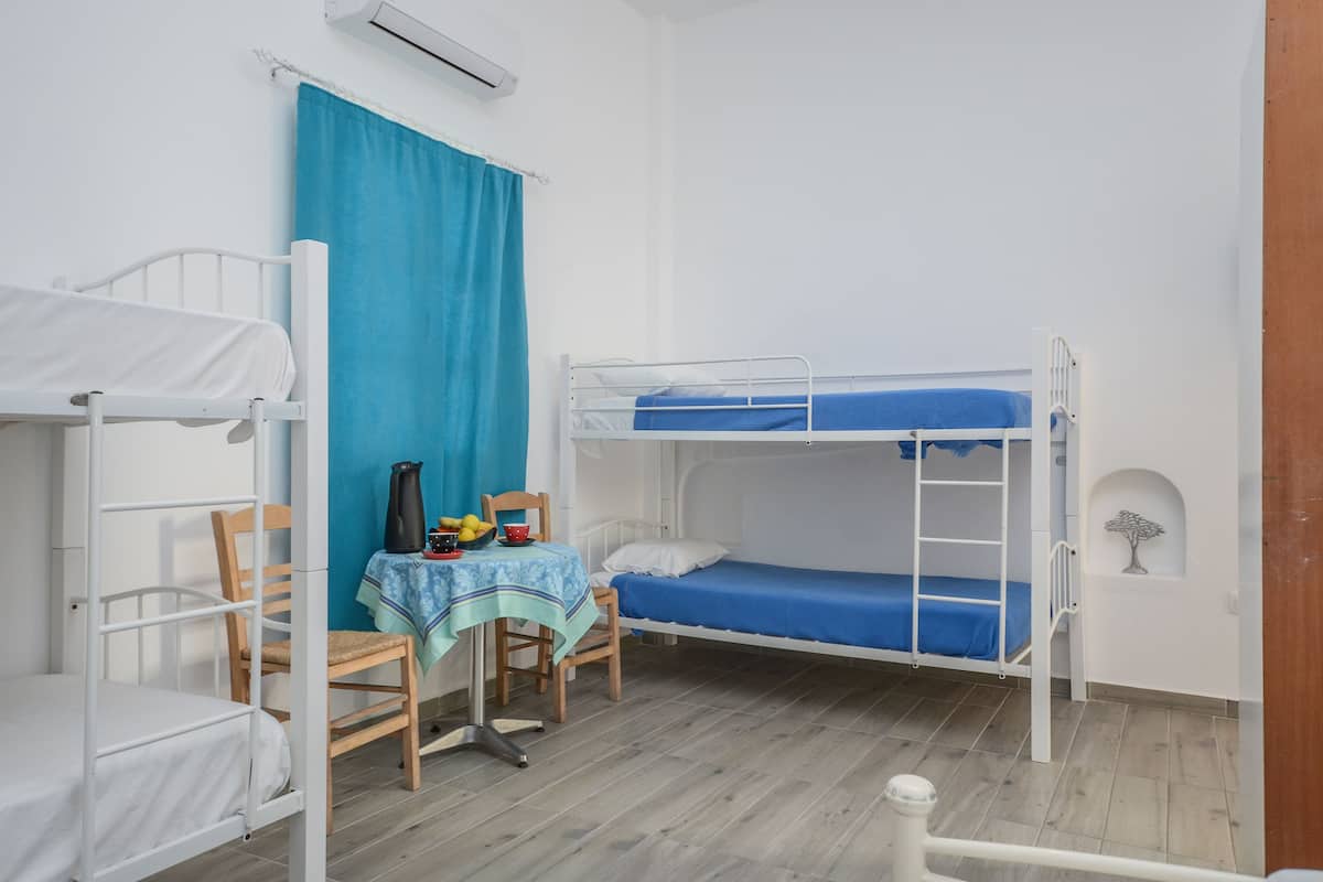 Superior Studio, Multiple Beds | 1 bedroom, hypo-allergenic bedding, individually decorated