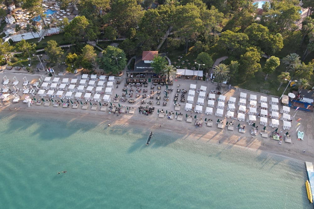 Meder Resort Hotel