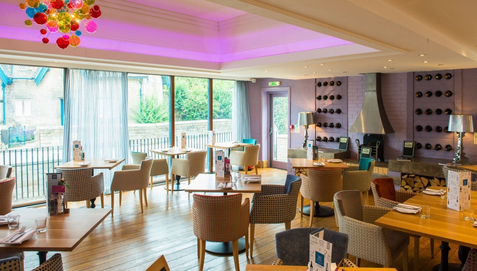 Breakfast, lunch, dinner served; British cuisine 